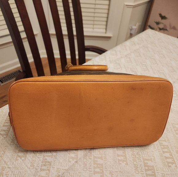 Louis Vuitton Alma PM Sachel bag - Picture 15 of 17